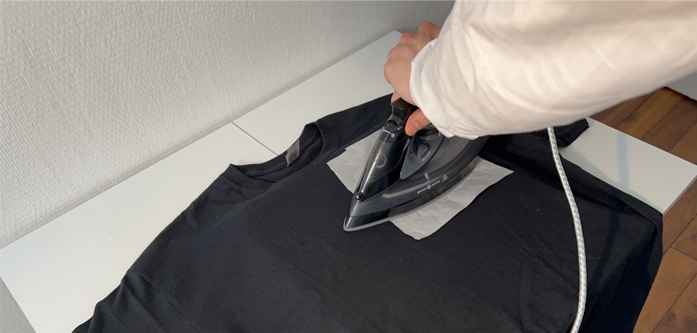 Flex Thermocollant pressé avec un fer à repasser